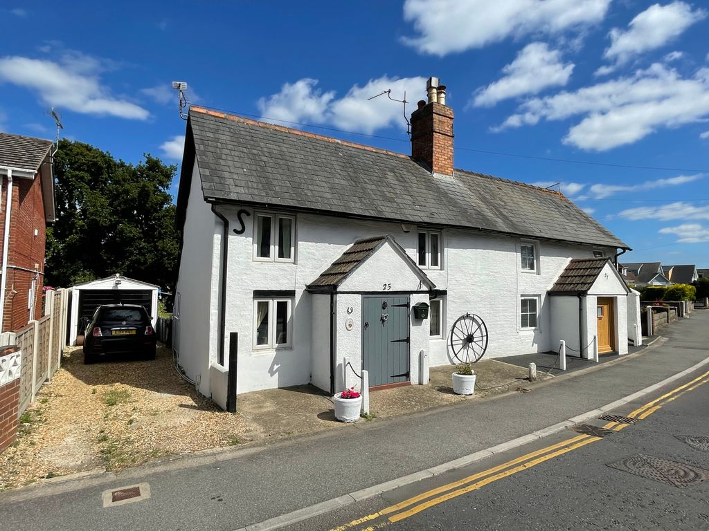 2 bed cottage for sale in Lake Road, Hamworthy, Poole BH15 Zoopla