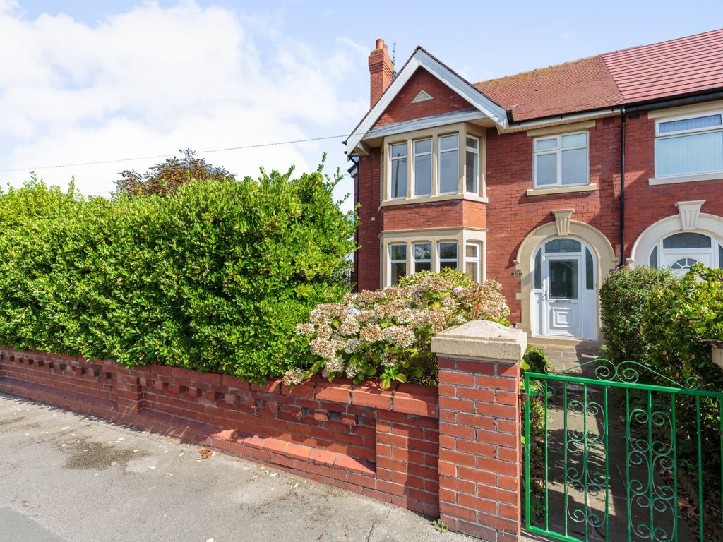 3 bed semidetached house for sale in North Drive, ThorntonCleveleys