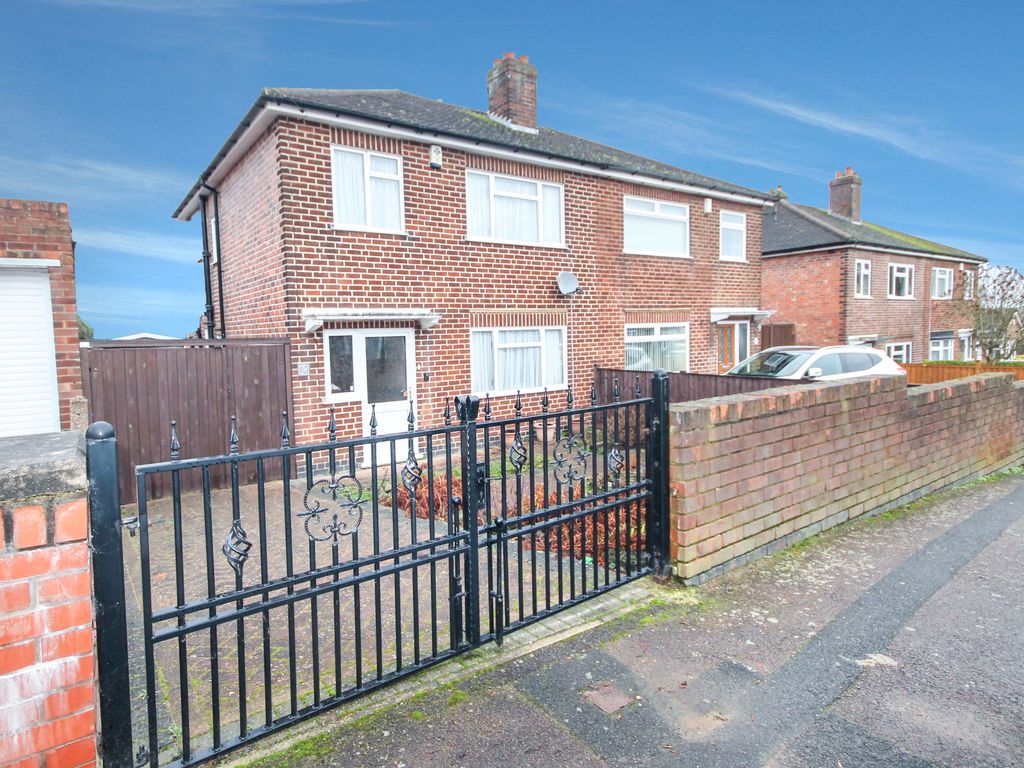 3 bed semidetached house for sale in Vincent Avenue, Ilkeston DE7 Zoopla