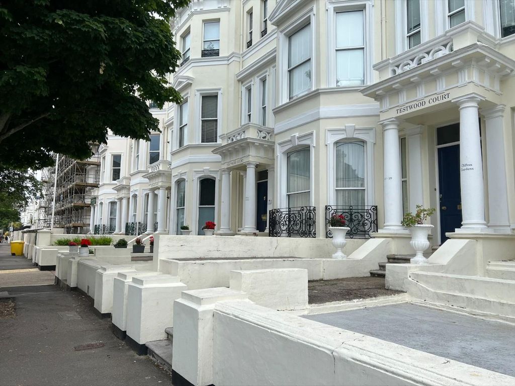 2 bed flat for sale in Clifton Gardens, Folkestone CT20, £325,000 Zoopla