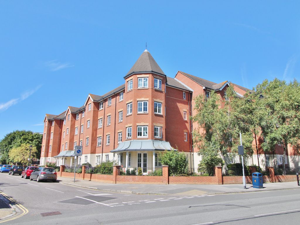 1 bed property for sale in Queens Crescent, Southsea PO5, £125,000 Zoopla