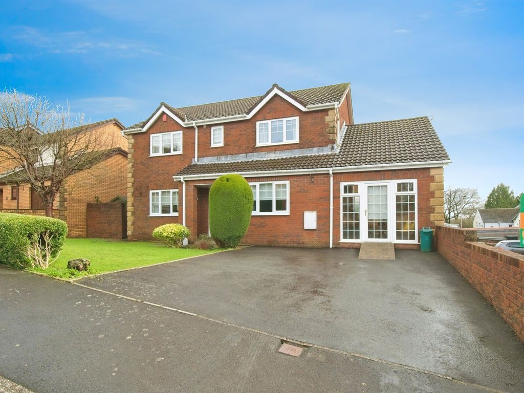 4 bed property for sale in Bronheulwen, Porth CF39, £390,000 Zoopla