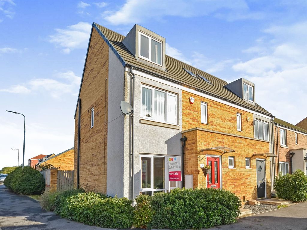 4 bed semidetached house for sale in North Burn Close, StocktonOn