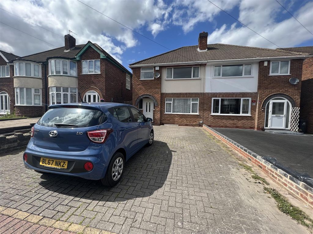 3 bed semidetached house for sale in Rockland Drive, Stechford