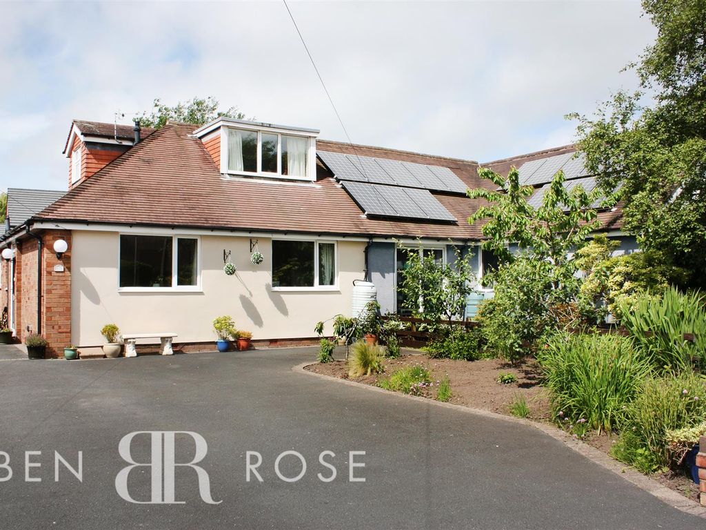 3 bed semidetached bungalow for sale in Astland Gardens, Tarleton