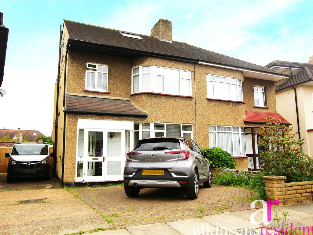 4 bed end terrace house for sale in Apple Grove, Enfield, Middlesex EN1