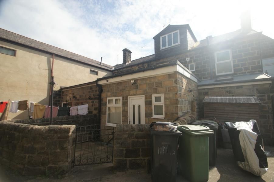 5 bed terraced house to rent in Long Row, Horsforth, Leeds LS18 Zoopla
