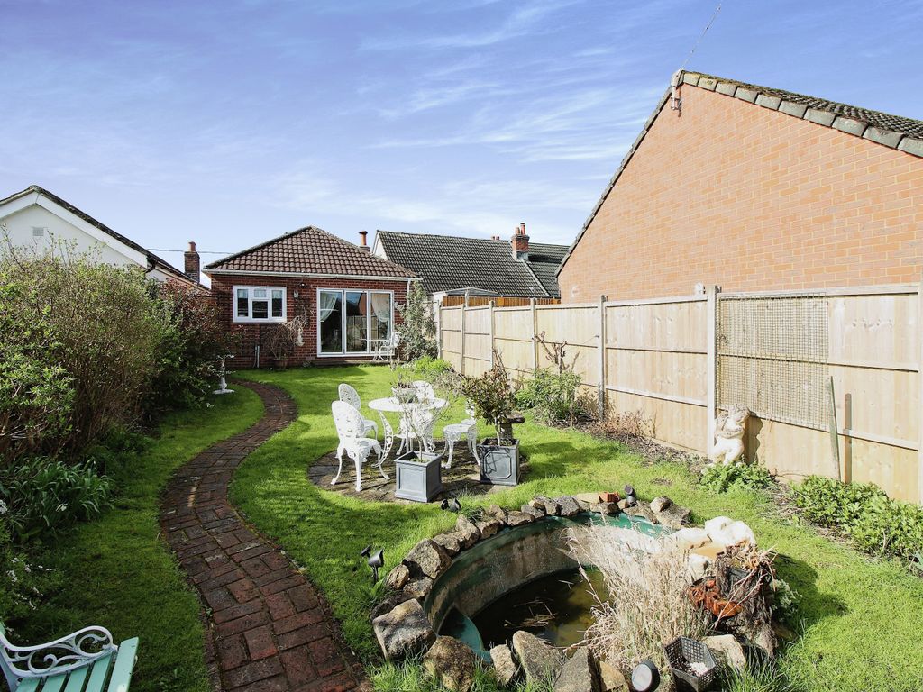 2 bed bungalow for sale in Water Lane, Totton, Southampton SO40 Zoopla