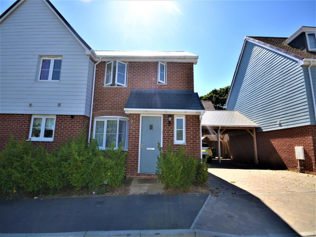 3 bed semidetached house to rent in Watergate, BexhillOnSea TN39, £