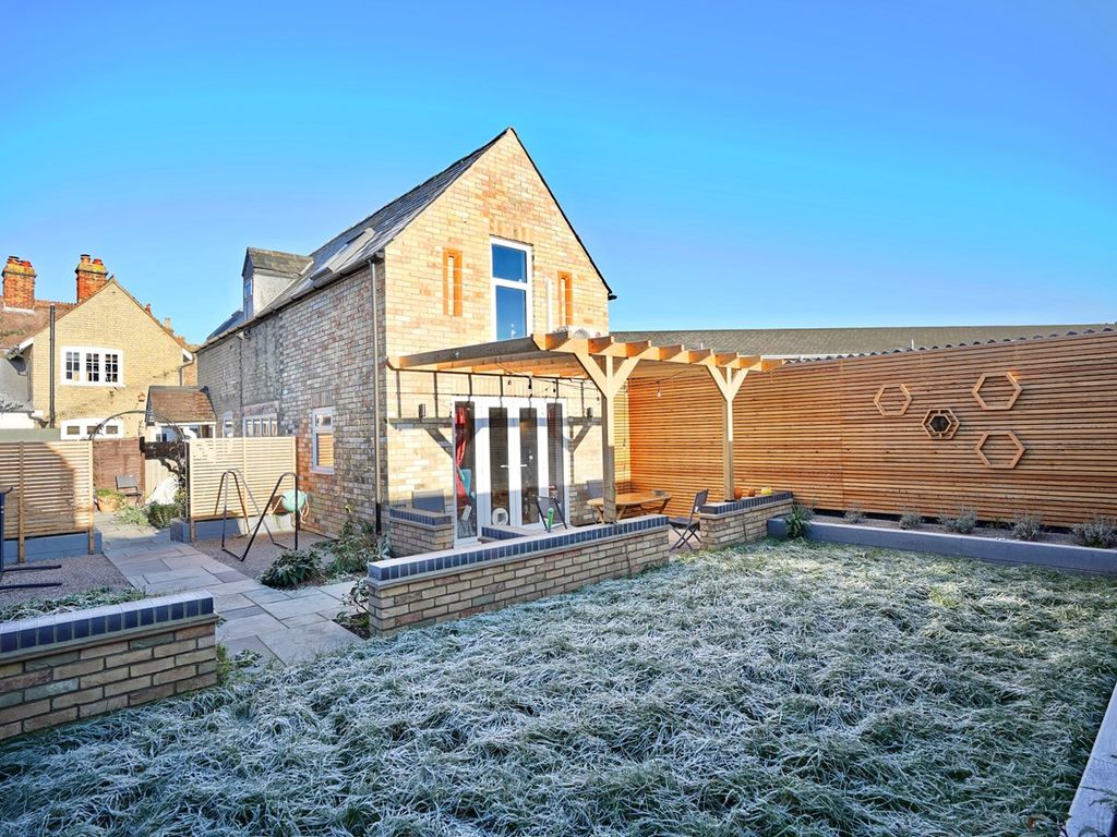 6A West Street, Godmanchester, Huntingdon PE29  