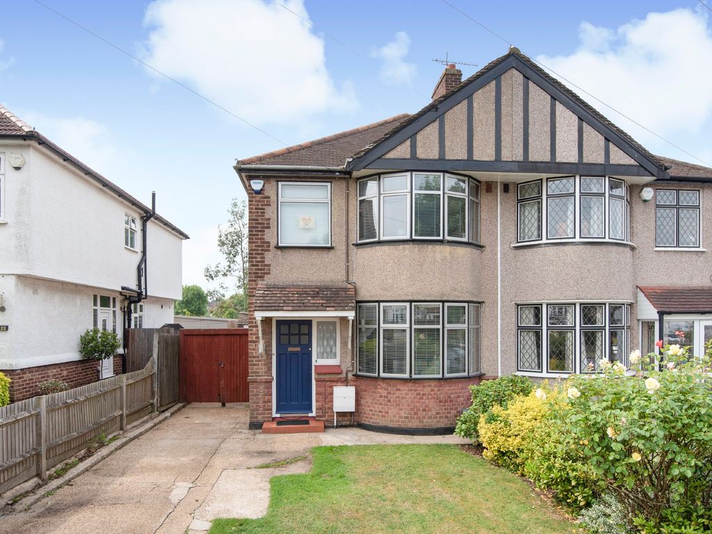 3 bed semidetached house for sale in Southborough Lane, Bromley, Kent