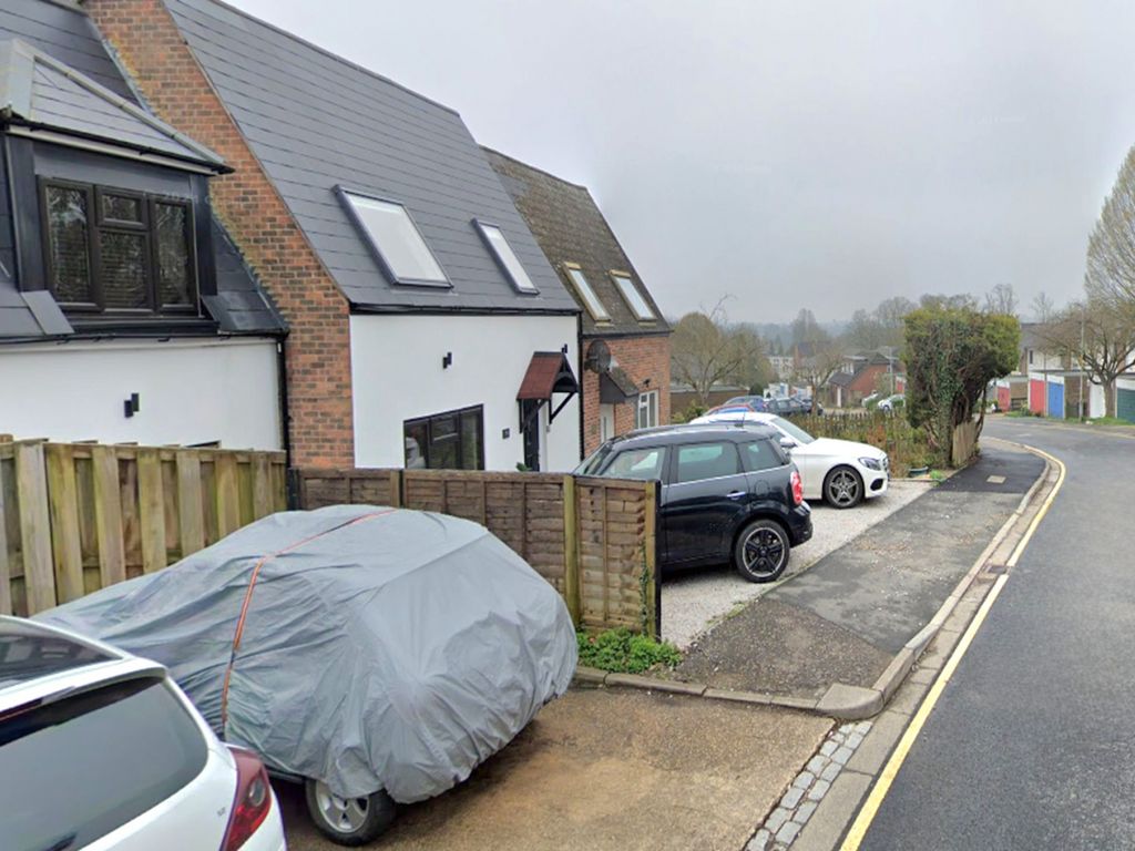 2 bed terraced house to rent in Thirlmere Gardens, Northwood HA6, £