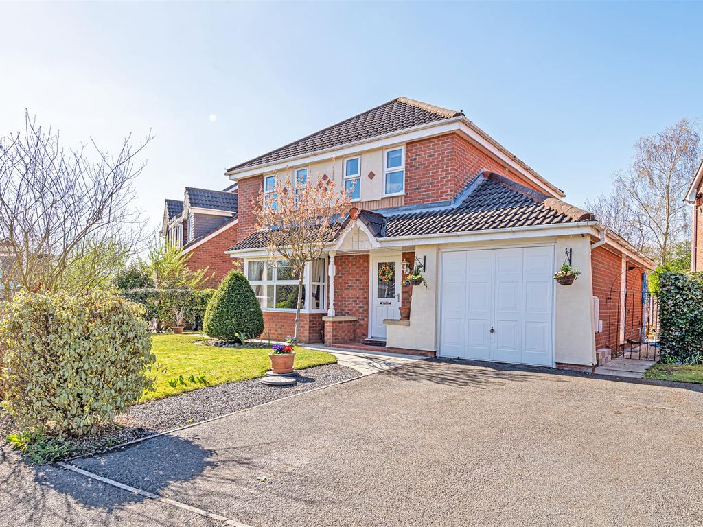 4 bed detached house for sale in California Close, Great Sankey