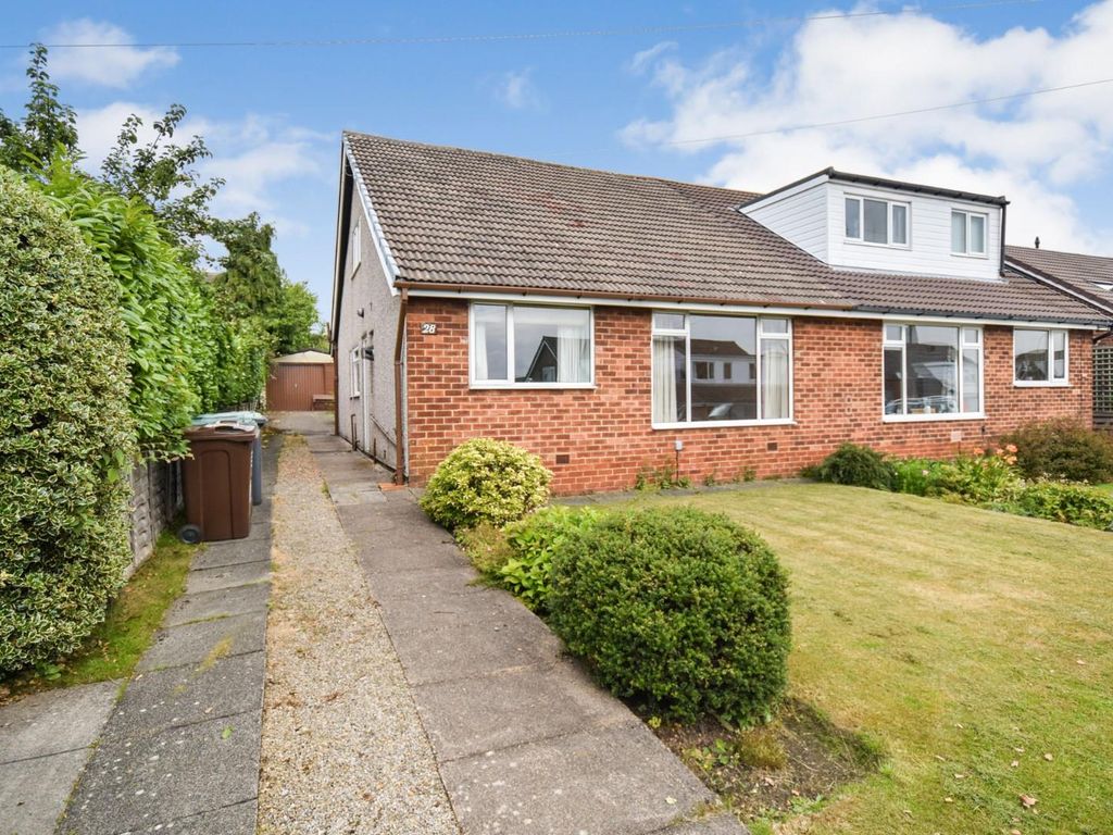 4 bed property for sale in Southway, Eldwick, Bingley BD16 Zoopla