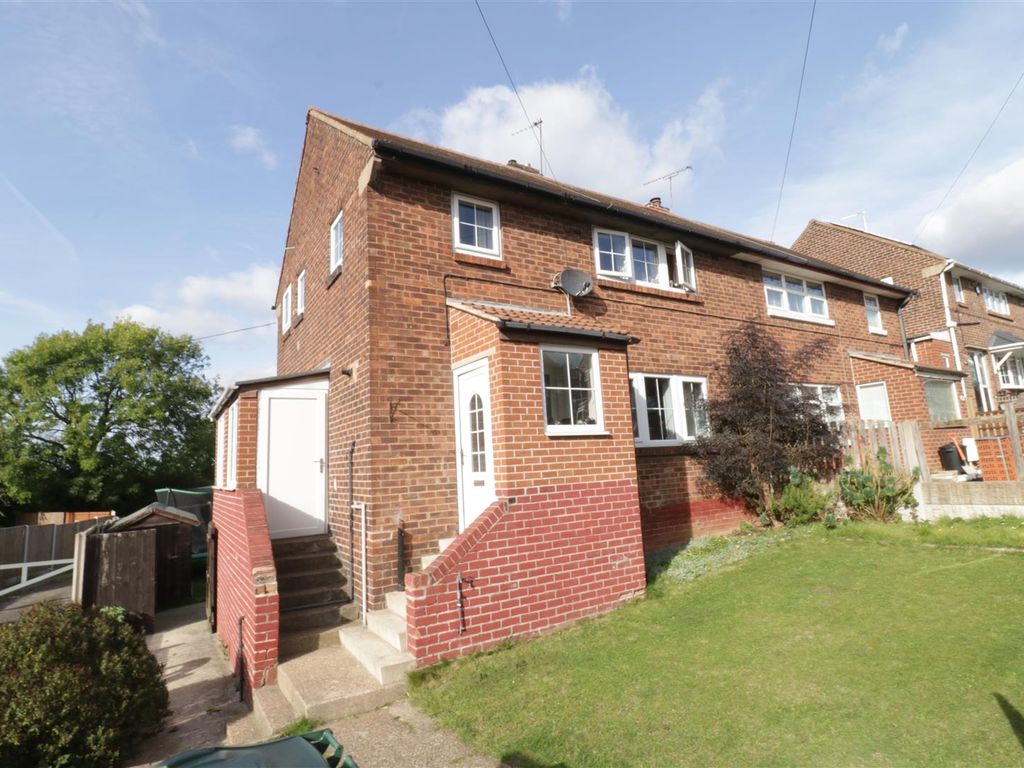 3 bed semidetached house for sale in Roberts Avenue, Conisbrough