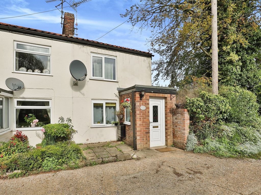 2 bed semidetached house for sale in Wells Road, Fakenham NR21, £