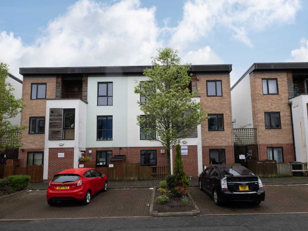 1 bed flat to rent in Greenwood Terrace, Salford M5 Zoopla