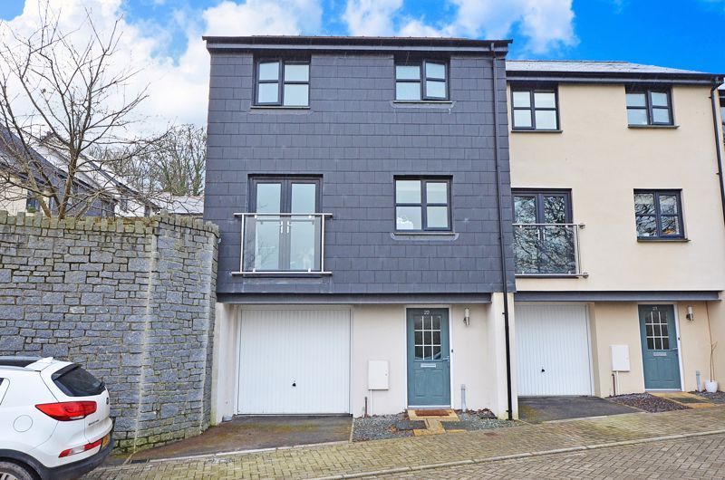 3 bed end terrace house for sale in College Green, Penryn TR10 Zoopla