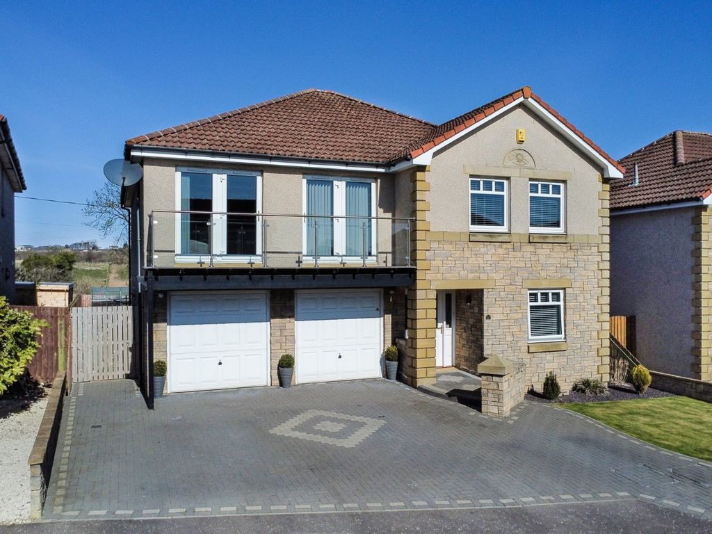 5 bed detached house for sale in Fernbank Drive, Windygates, Leven