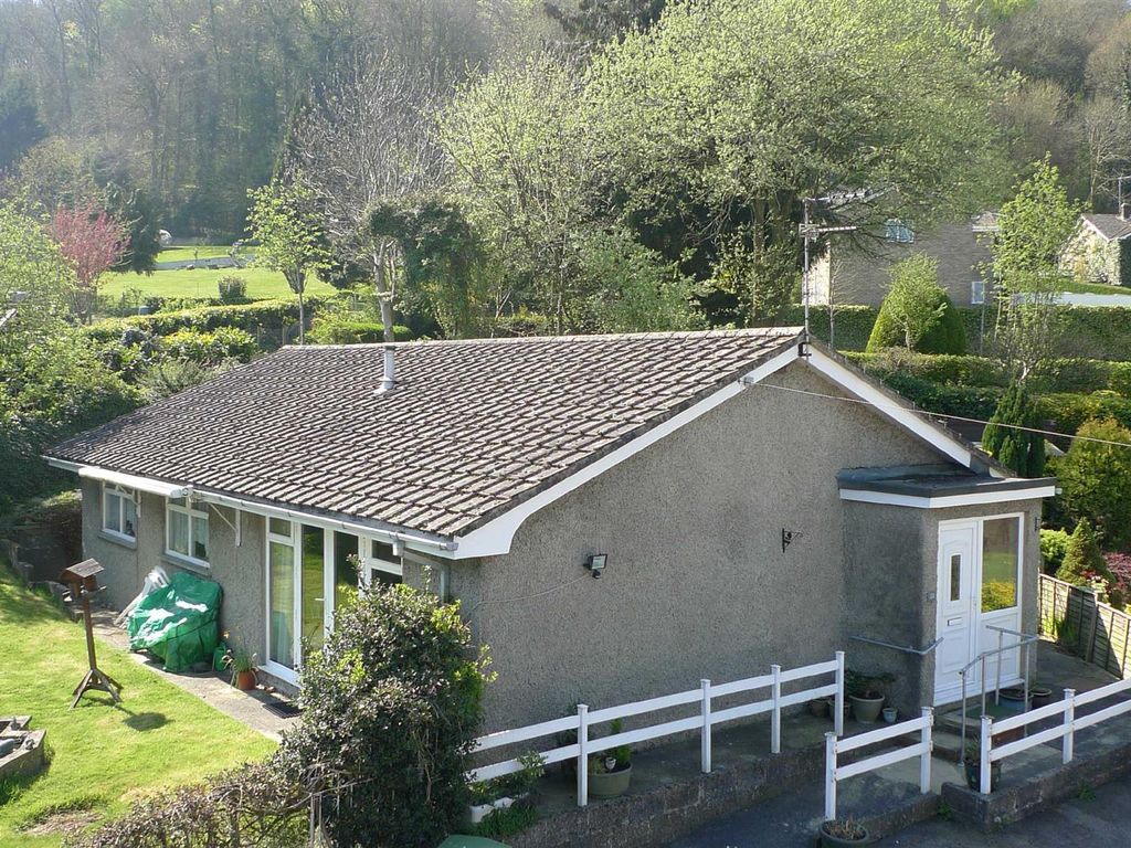 3 bed detached bungalow for sale in St. Davids Crescent, Dursley GL11