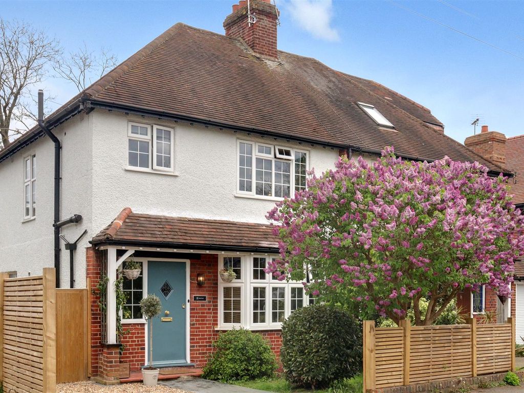3 bed semidetached house for sale in Cedar Road, East Molesey KT8, £