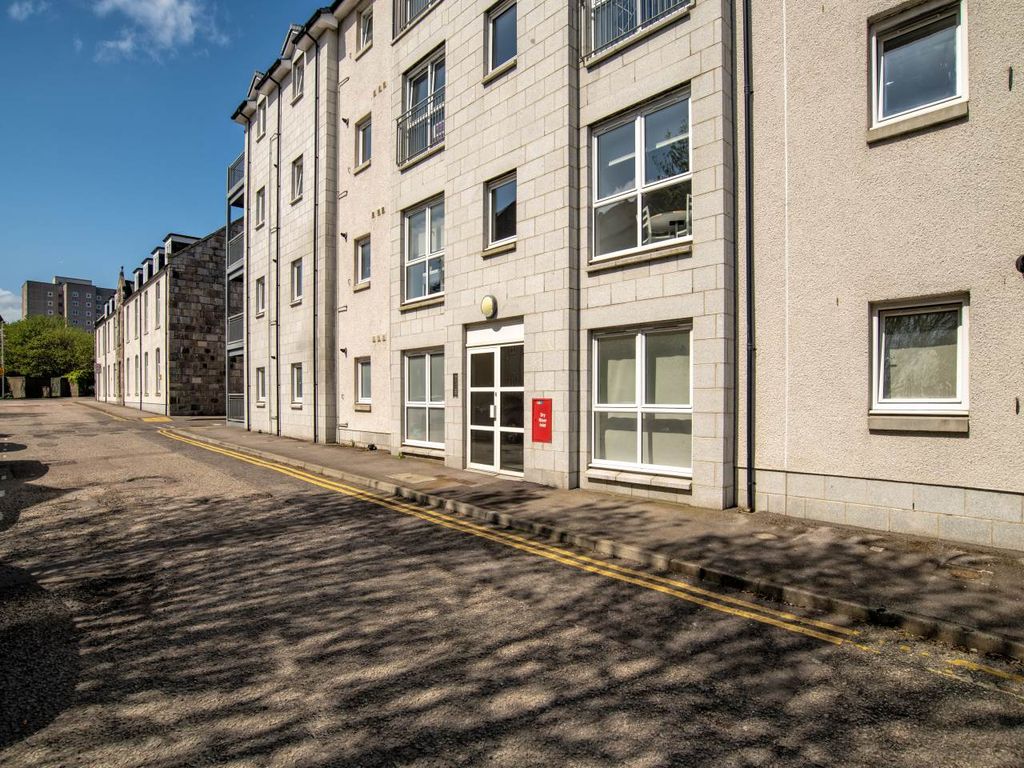 2 bed flat to rent in Duff Street, Aberdeen AB24, £795 pcm Zoopla