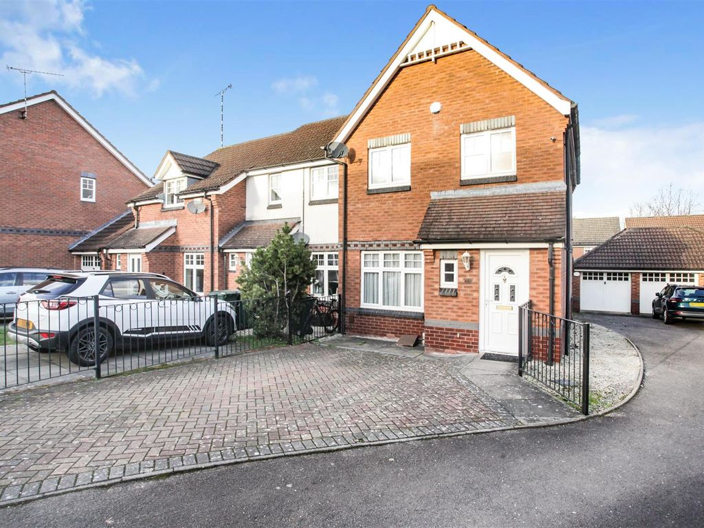3 bed end terrace house for sale in Birkdale Close, Holbrooks, Coventry