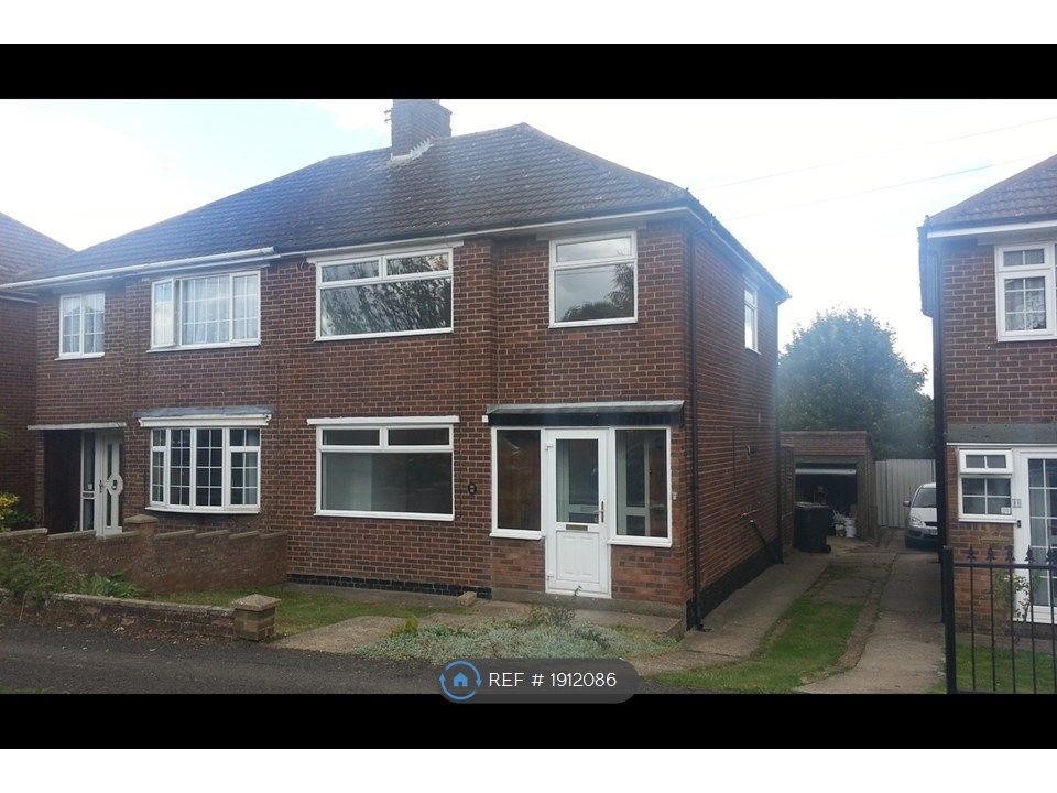 3 bed semidetached house to rent in Rossfold Road, Luton LU3, £1,450 pcm Zoopla