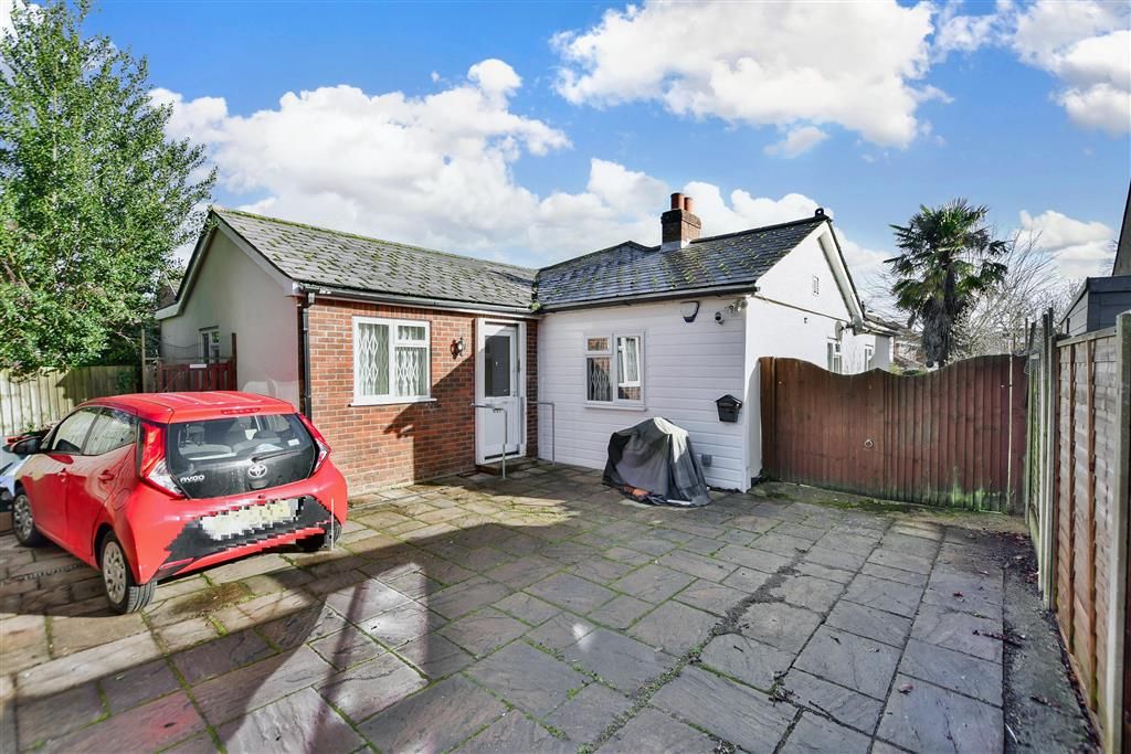 3 bed detached bungalow for sale in Walderslade Road, Walderslade