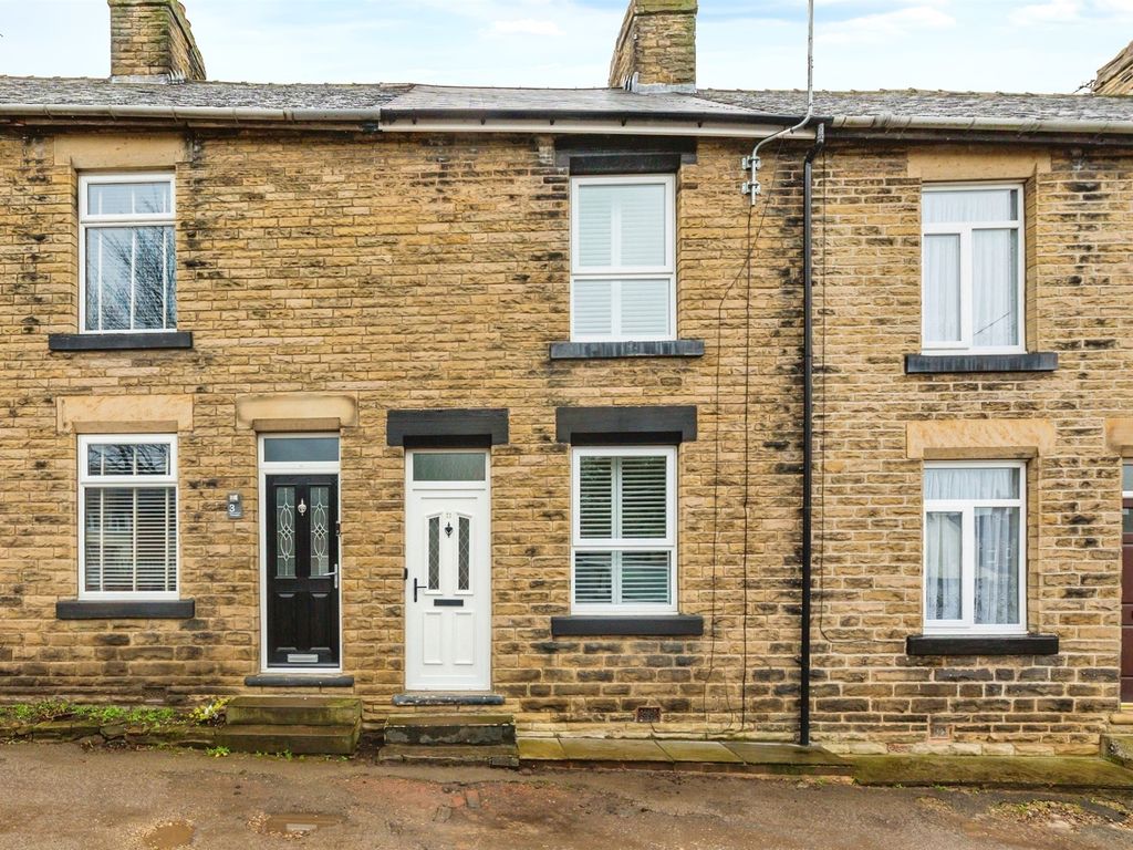 3 bed terraced house for sale in Towngate, Mapplewell, Barnsley S75, £