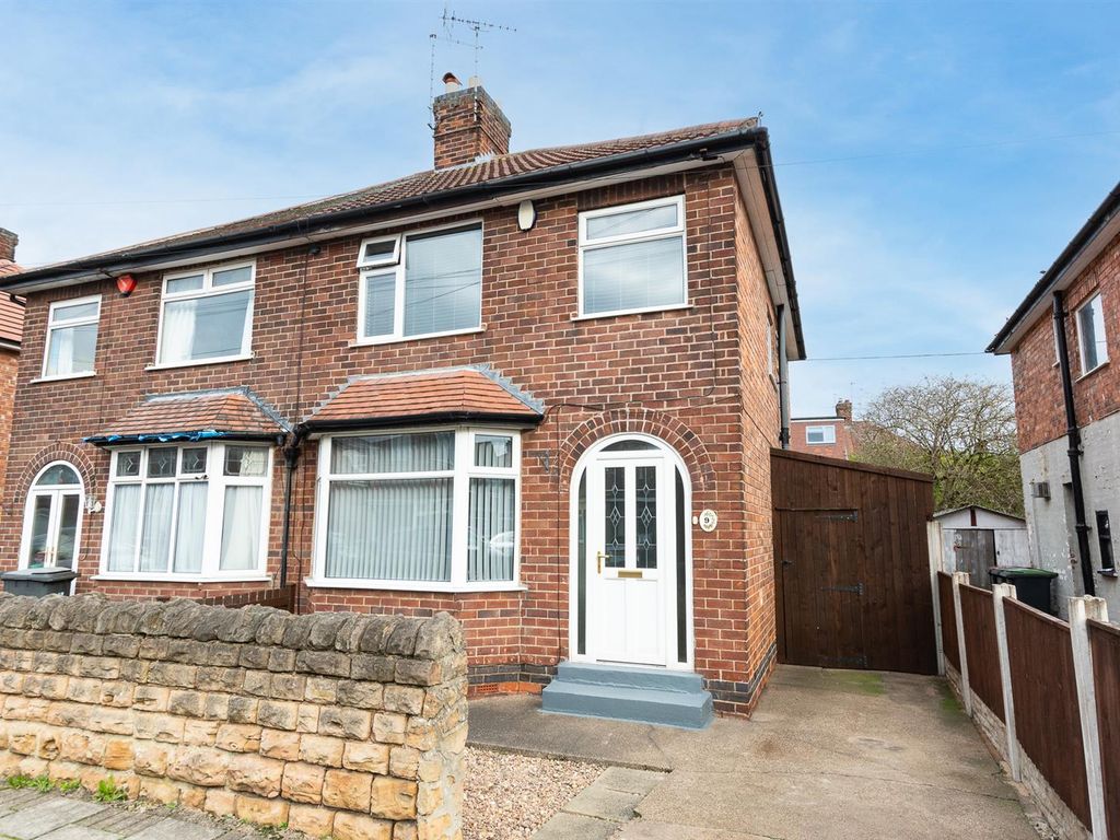 3 bed semidetached house for sale in Beech Avenue, Beeston, Nottingham