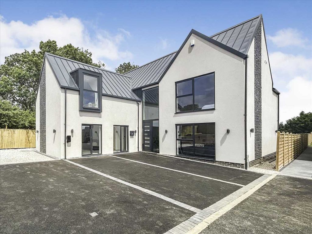 5 bed detached house for sale in Melton Road, Stanton On The Wolds