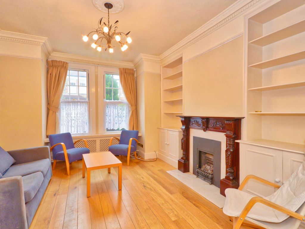 4 bed property to rent in Cheriton Square, London SW17 Zoopla