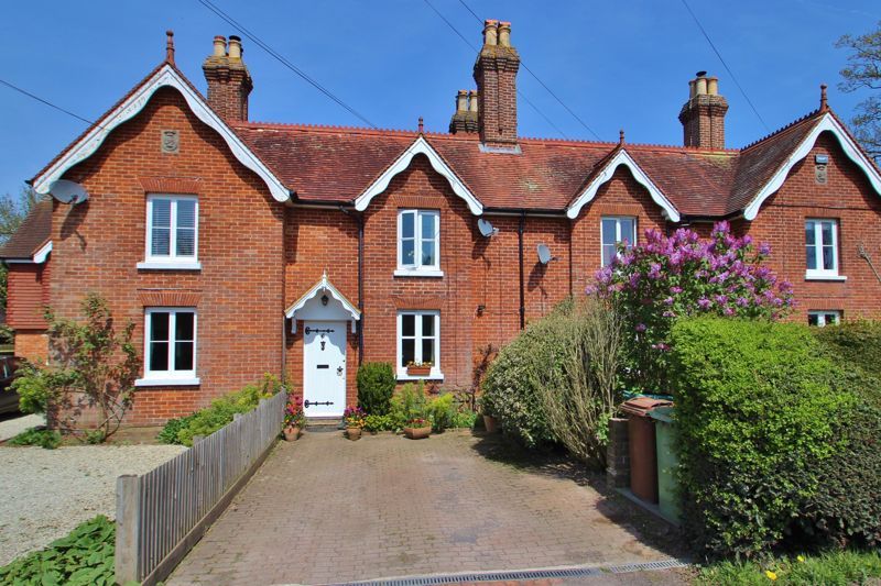 2 bed terraced house for sale in Furnace Lane, Lamberhurst, Tunbridge