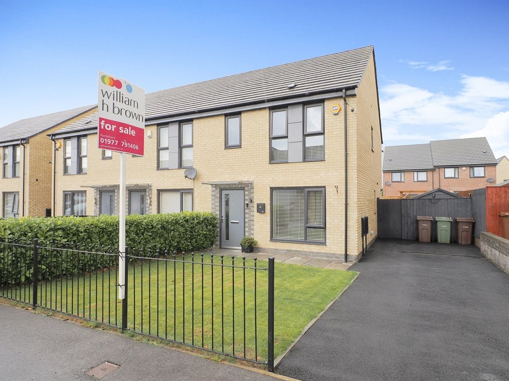 3 bed semidetached house for sale in Viscount Street, Fitzwilliam