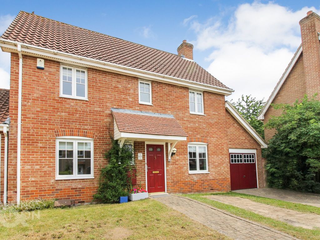 3 bed link detached house for sale in Draper Way, Chapel Break, Norwich