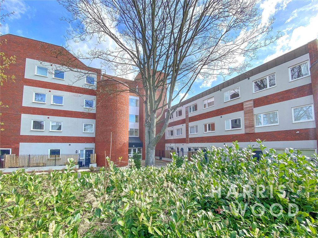 2 bed flat for sale in Collingwood Road, Witham, Essex CM8 Zoopla