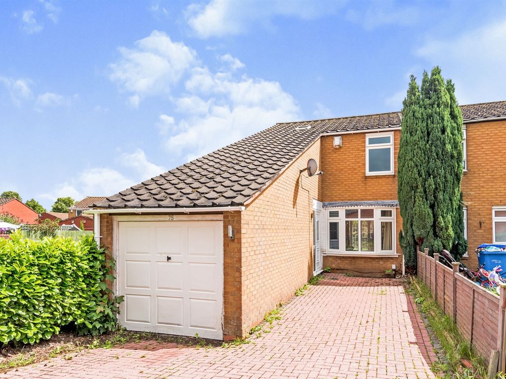 3 bed end terrace house for sale in Madrona, Tamworth B77 Zoopla