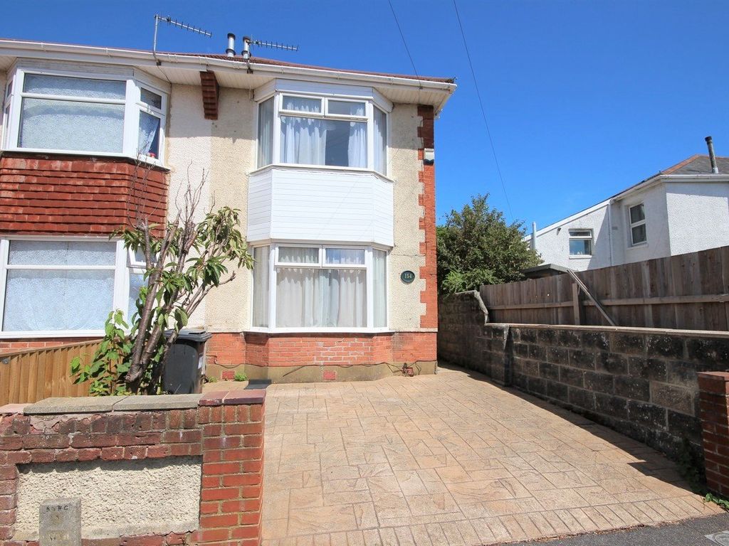 4 bed semidetached house to rent in Malmesbury Park Road, Bournemouth