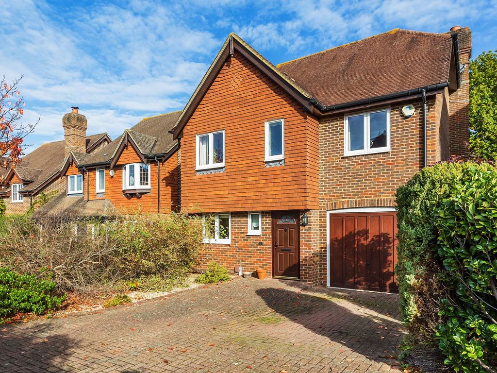 4 bed detached house for sale in Chiltenhurst, Edenbridge TN8 Zoopla