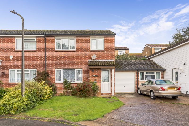 3 bed semidetached house for sale in Foxhill, Peacehaven BN10 Zoopla