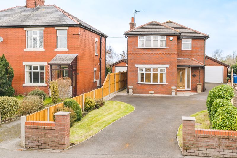 4 bed detached house for sale in The Mews, Carr Lane, Tarleton, Preston