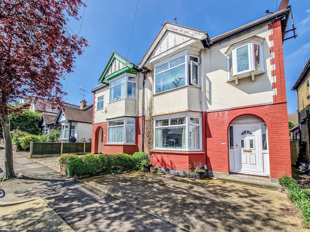 3 bed semidetached house for sale in Westminster Drive, WestcliffOn