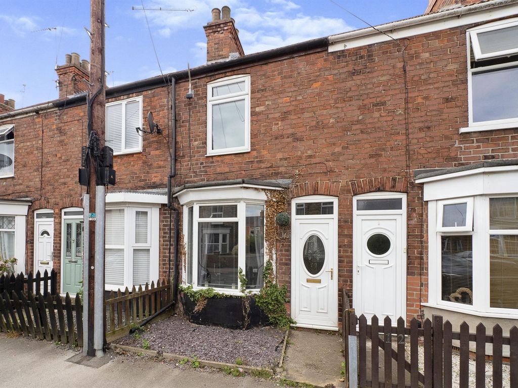 2 bed terraced house for sale in Beaver Road, Beverley HU17 Zoopla