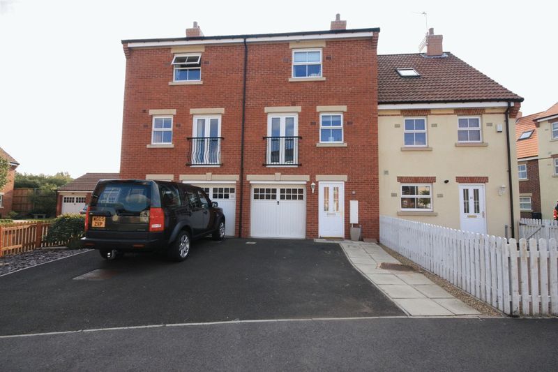 4 bed terraced house to rent in Nursery Lane, Merrybent, Darlington DL2