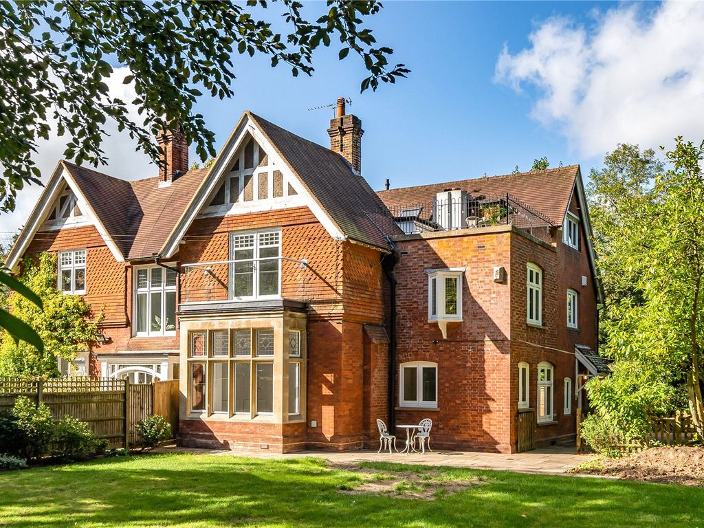 4 bed semidetached house to rent in Langton Road, Langton Green