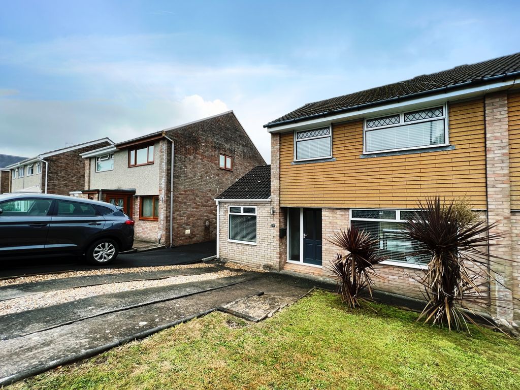 3 bed semidetached house for sale in ClosYBont Faen, Morriston SA6