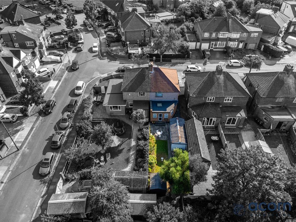 3 bed semidetached house for sale in Manor Way, Colindale, London NW9