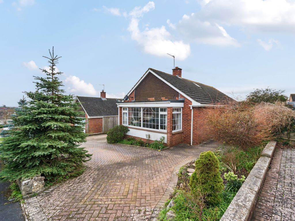 4 bed chalet for sale in Broadparks Close, Pinhoe, Exeter EX4, £450,000