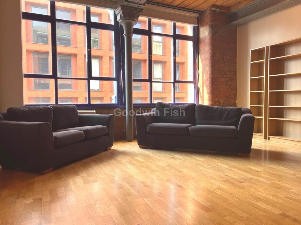 2 bed flat to rent in Regency House, Whitworth Street, Manchester M1, £